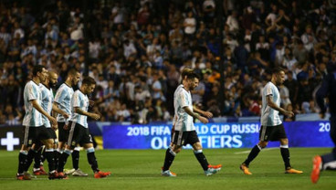 Hasil Pra-Piala Dunia: Vs Peru 0-0, Argentina & Messi Gagal ke Rusia?
