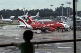 Wanita Pilot Asal Indonesia : AirAsia Luncurkan Buku Riwayat Kapten Lim Khoy Hing dan Kapten Monika Anggreini