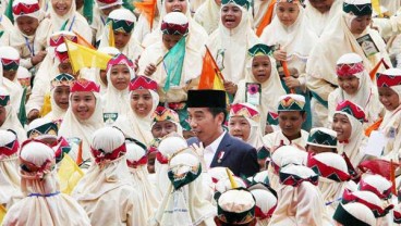 Jokowi Puji Santri Berprestasi di Madura