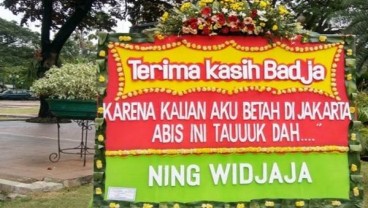 Karangan Bunga untuk Ahok-Djarot di Balai Kota : ‘Gusti Ora Sare’