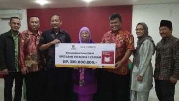 Bank Victoria Syariah Salurkan Zakat Rp300 Juta Ke Kampus IIQ Jakarta