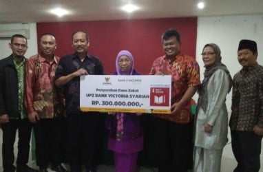 Bank Victoria Syariah Salurkan Zakat Rp300 Juta Ke Kampus IIQ Jakarta