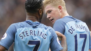 Liga Inggris: Lumat Stoke 2-7, City Mulai Jauhi MU, De Bruyne Top