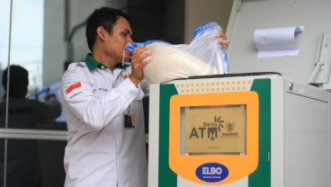 Lotte Mart & Baznas Salurkan Beras Sumbangan Konsumen Secara Unik