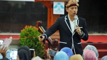 Pilgub Jatim 2018 : Akankah Khofifah Bersanding dengan AHY?