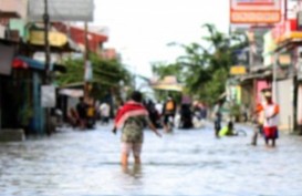 Ancaman Banjir : Pemprov DKI Siagakan 3.000 Pasukan Biru