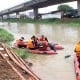 Anies Melayat Korban Banjir yang Meninggal di Cipete Utara