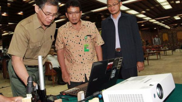 Peluncuran Alat Identifikasi Kayu Otomatis