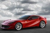 SUPER CAR : Mobil Tercepat Ferrari Masuk Indonesia