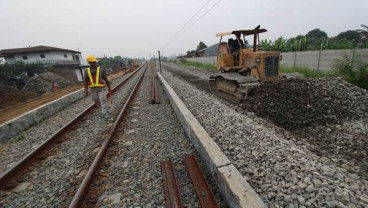 PROYEK JALUR KERETA API : Progres Tanjung Enim ke TAA Terancam Molor