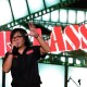 Sandiaga Berjingkrak, Agus Yudhoyono Cari Hiburan di Konser Ari Lasso