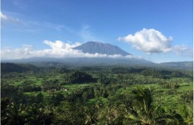 Jika Gunung Agung Meletus, BNPB Usul Bali Siapkan Paket Lava Tour