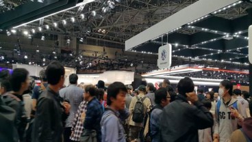 Puluhan Ribu Orang Padati Tokyo Motor Show 2017