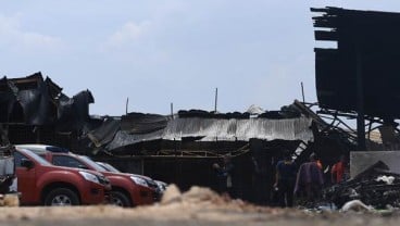 PABRIK KEMBANG API TERBAKAR : Tulang Belulang Ditemukan di Pabrik Panca Buana