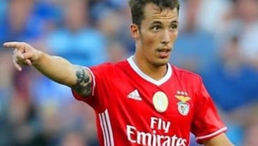 Manchester United Ingin Gaet Bek Benfica Alex Grimaldo?