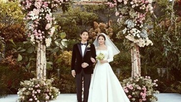 Agensi Rilis Foto Pernikahan Song Joong-ki & Song Hye-kyo