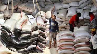 Harga beras di Pasar Induk Cipinang Stabil