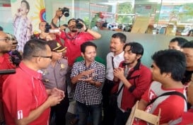 PENDATAAN KARTU, Pengusaha Gerai Ponsel Datangi Telkomsel Semarang