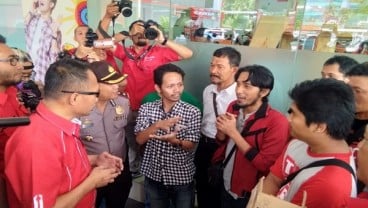 PENDATAAN KARTU, Pengusaha Gerai Ponsel Datangi Telkomsel Semarang