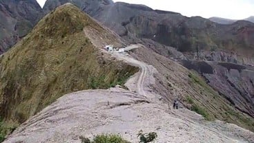 Basarnas Temukan 9 Pendaki di Puncak Gunung Kelud