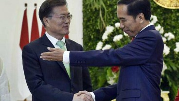 Inilah Situasi Saat Jokowi-Moon Jae-in Blusukan di Bogor Trade Mall  
