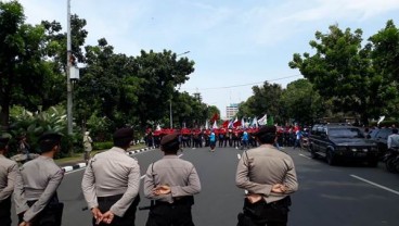 Demo Buruh : Jalan Merdeka Selatan Ditutup