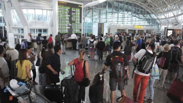 CUACA PENERBANGAN 11 NOVEMBER: Udara Kabur di Bandara Soetta, Ngurah Rai Berawan