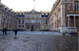 WISATA KAPAL PESIAR PARIS & NORMANDIA: Eiffel, D-Day, dan Kemegahan Istana Versailles   