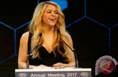 Gangguan Pita Suara, Shakira Batalkan Konser Di Paris & Belgia