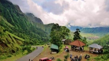 Listrik Menyala di Desa Kaki Gunung Rinjani