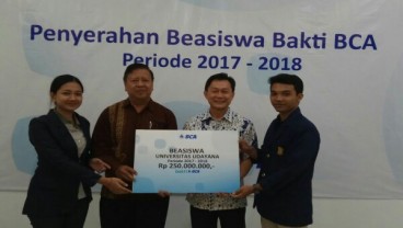 BCA Serahkan Beasiswa Senilai Rp4,45 Miliar pada 16 Perguruan Tinggi Negeri