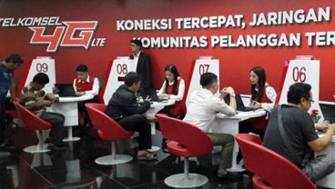 Dalam Lomba Lari, Telkomsel Bagi-Bagi Handphone di Medan