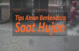 Tips Aman Berkendara Saat Hujan