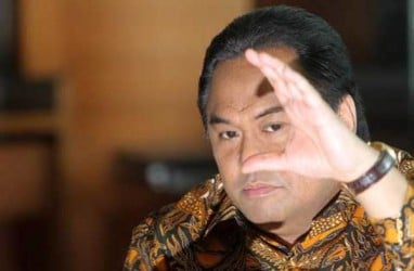 PEMBUKAAN GERAI CHATERAISE : Rachmat Gobel, dari Bisnis Elektronik ke Kue Basahn