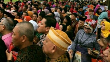 Sempat Tertahan, Antrean Tamu Undangan Pesta Kahiyang-Bobby Mengular