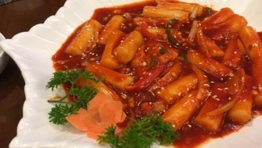 Suka Makanan Korea? Ini Manfaat Tteokbokki