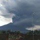 Gunung Agung Semburkan Abu, Ini Antisipasi Pemkab Karangasem