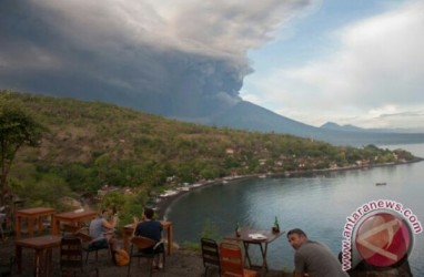 Saat Ini, Gunung Agung Bali Terus Alami Tremor Cukup Besar