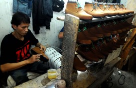Pabrik Sepatu Jatim Sepi Permintaan