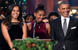 Pangeran Harry-Meghan Bertunangan, Obama dan Michelle Bahagia