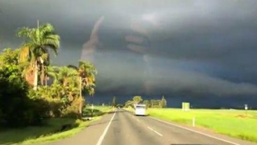 Penampakan 'Tangan Tuhan' Terlihat di Langit Australia, Asli Atau Ilusi Optik?