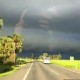 Penampakan 'Tangan Tuhan' Terlihat di Langit Australia, Asli Atau Ilusi Optik?