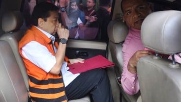 PELIMPAHAN BERKAS SETYA NOVANTO: Empat Pengacara Setnov Datangi KPK