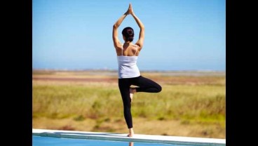 5 Pose Yoga Turunkan Berat Badan dengan Cepat   