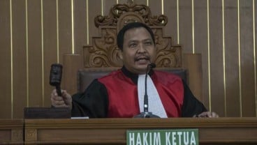 Sidang Praperadilan Setya Novanto: KPK Bawa Sekoper Bukti, Kubu Setnov Bawa 2 Koper