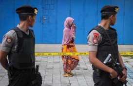 Densus 88 Temukan 2 Koper Dokumen ISIS di Surabaya