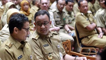 Anies Evaluasi 8 Pergub yang Diteken pada Akhir Kepemimpinan Djarot