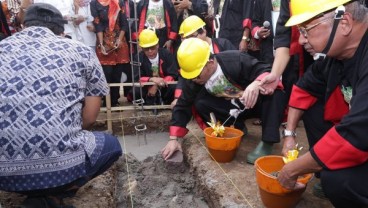 Kemenaker Resmikan Pembangunan 300 Rumah Buruh Migran di Ponorogo