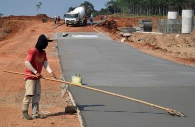 JALAN TOL : Batang—Semarang Tersambung November Tahun Depan