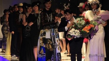 Goresan Adjie Notonegoro di Atas Batik